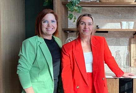 Ansatte som hjelper deg med å tegne kjøkken