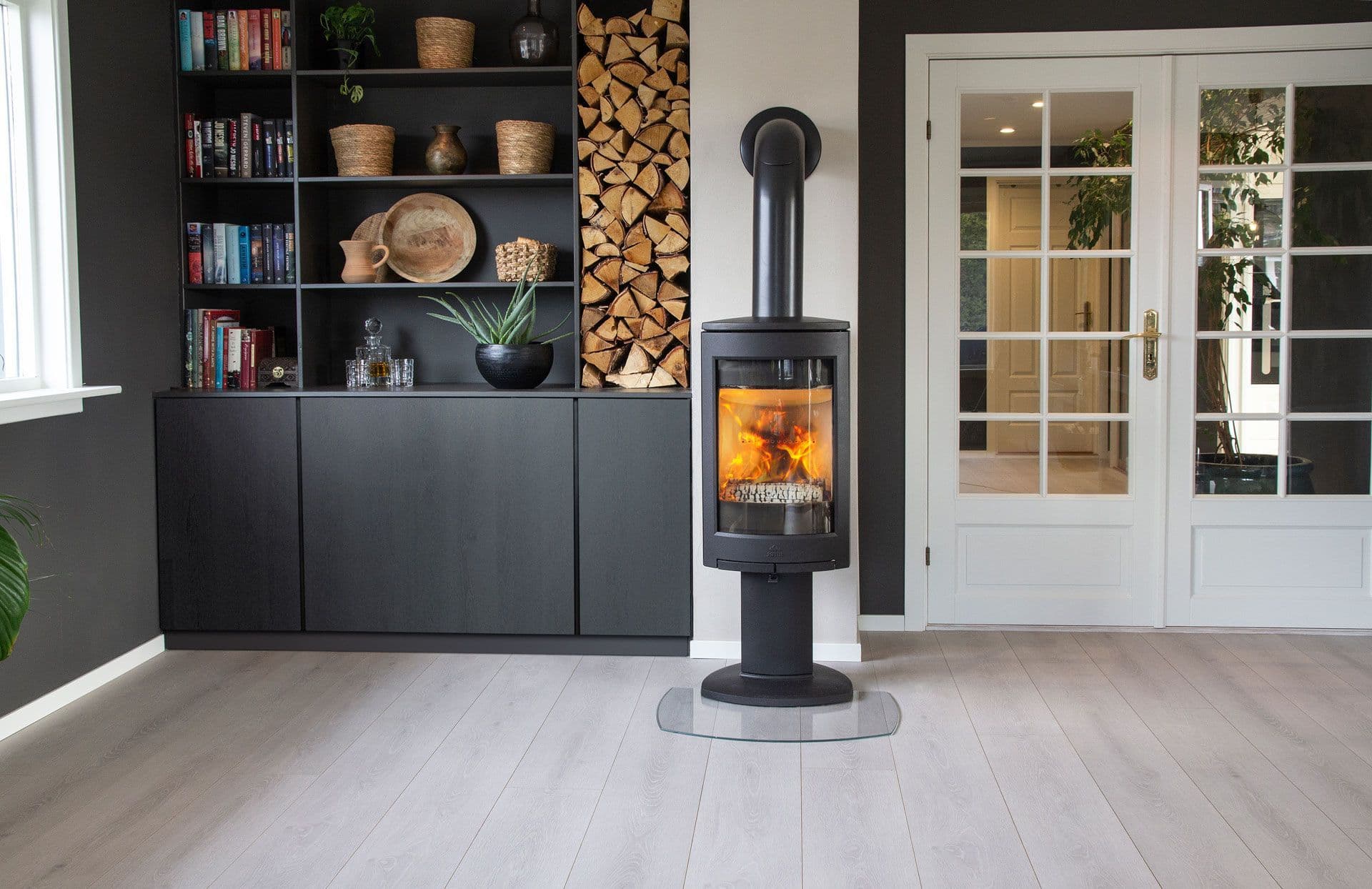 stue med peisovn fra Jøtul