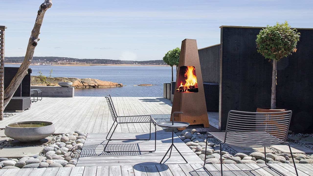 Utepeis på uteplass.