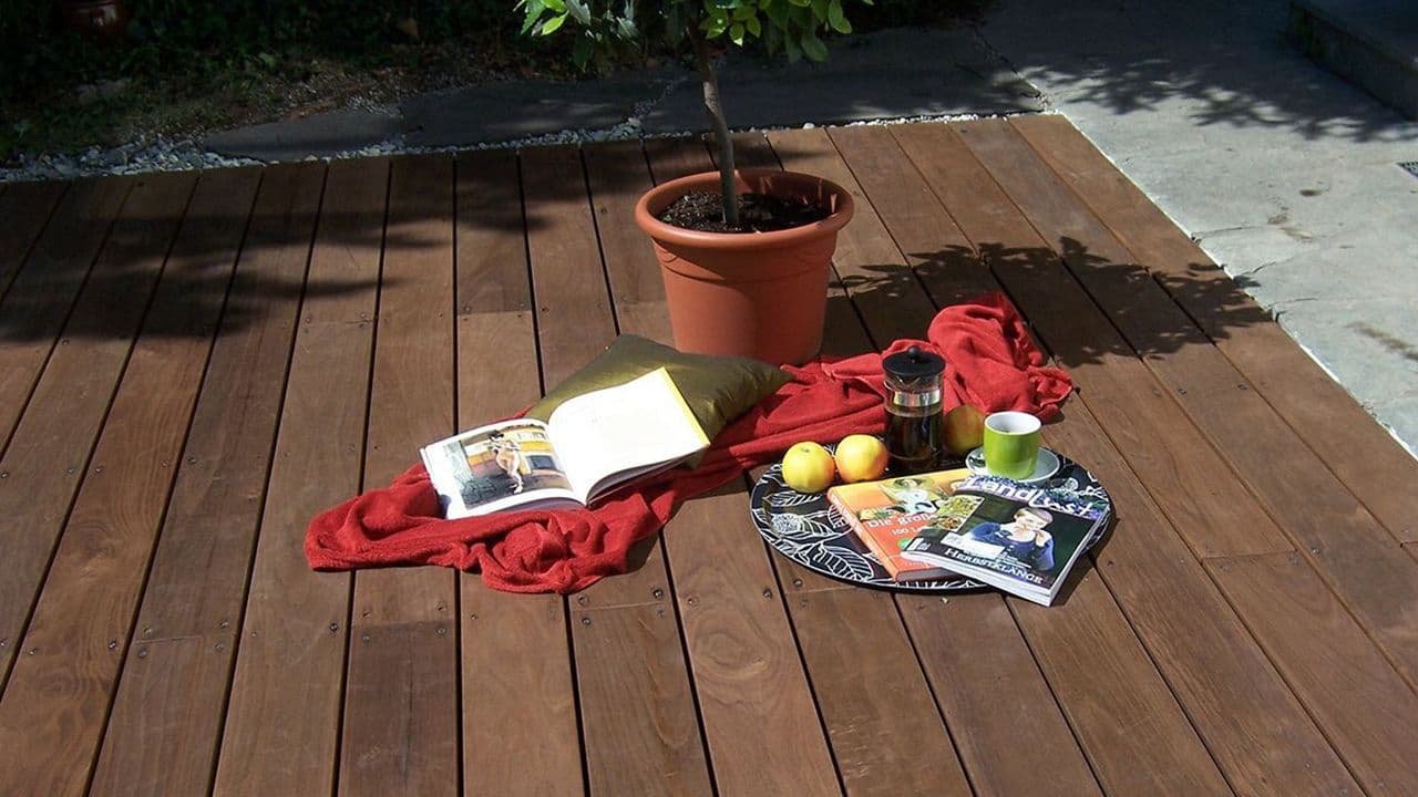 Terrassegulv av varmebehandlet ask.