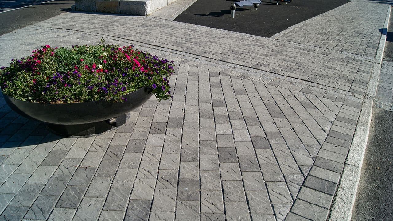 Aas Royal Baron belegningsstein lagt i mønster.